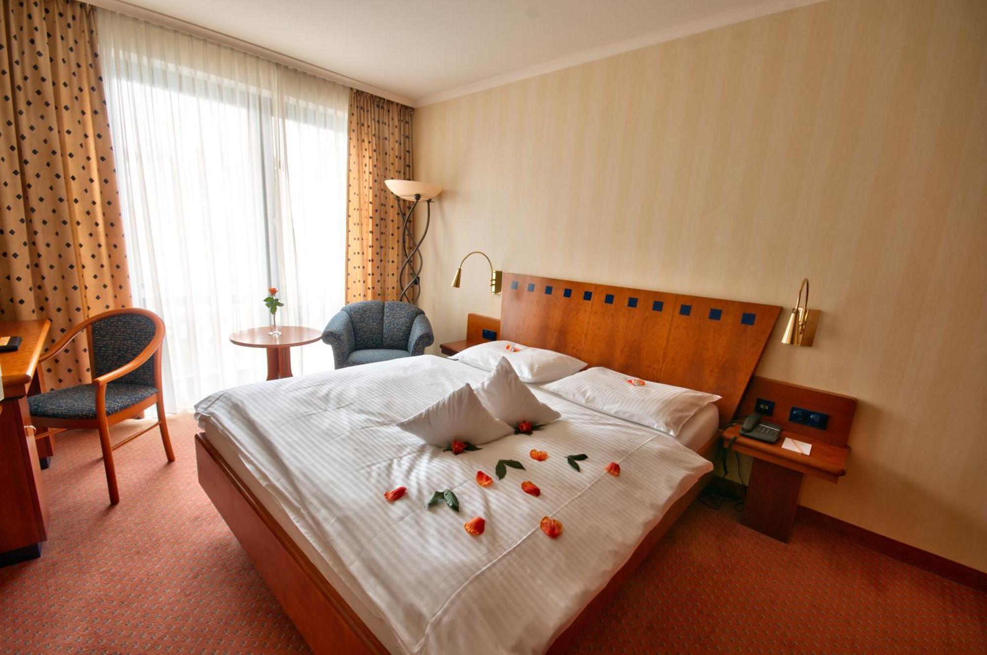 Vital Hotel Westfalen Therme Wellness Resort & Spa Bad Lippspringe Extérieur photo