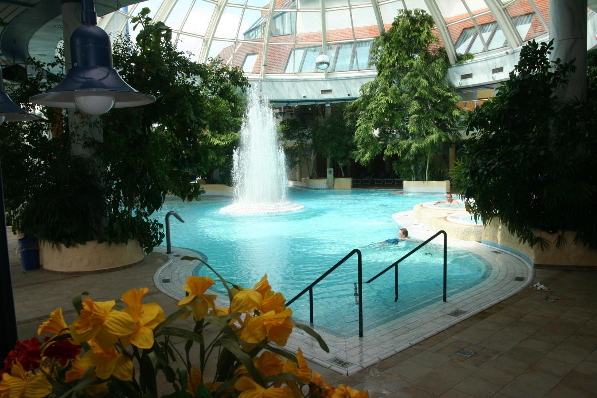 Vital Hotel Westfalen Therme Wellness Resort & Spa Bad Lippspringe Extérieur photo